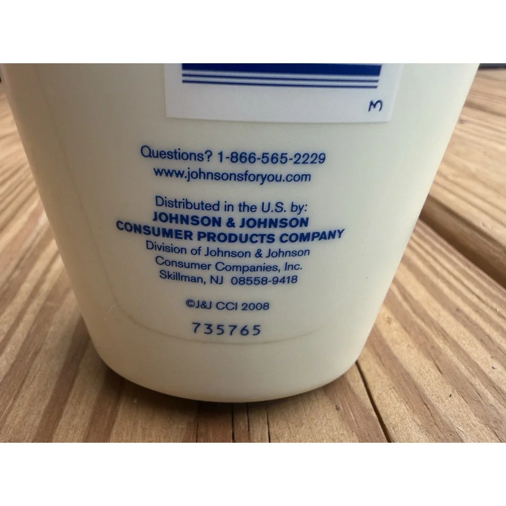 RARE Vintage 2008 Johnson's Body Care Feeling Healthy Green Tea Body Wash 20.3oz